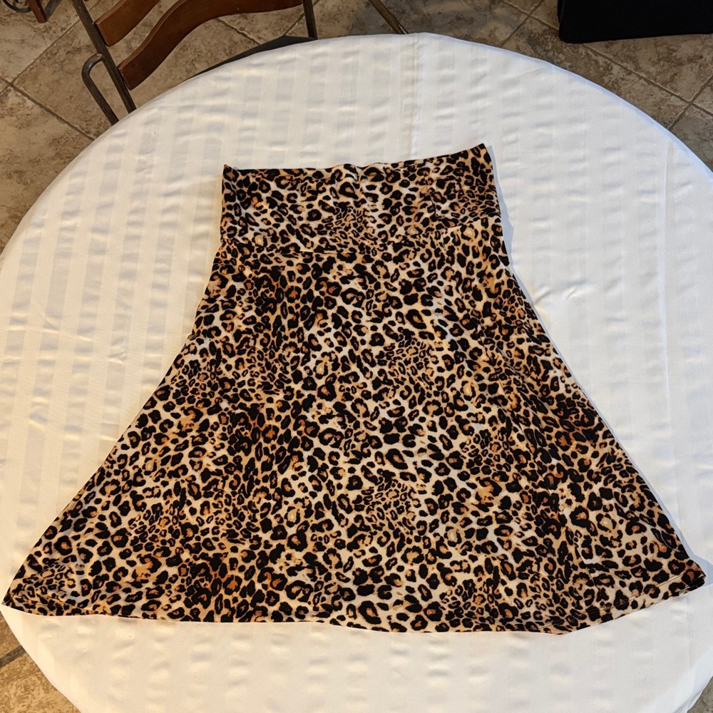 Chic Leopard Print A-Line Skirt